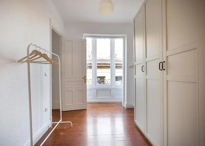 Zazpi Kaleak 4 * ビルバオ